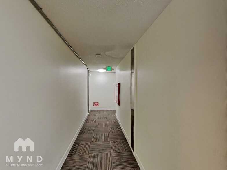 Building Photo - 360 Vernon St