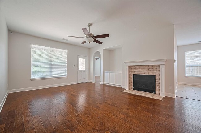 Building Photo - 25919 Orchard Knoll Ln