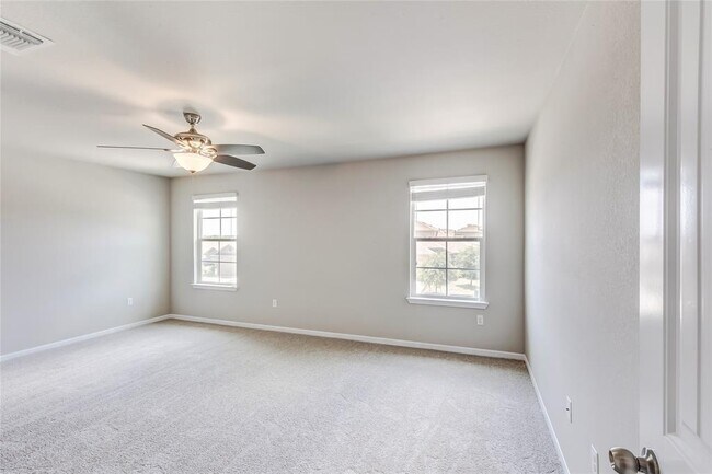 Building Photo - 1710 Atlantica St