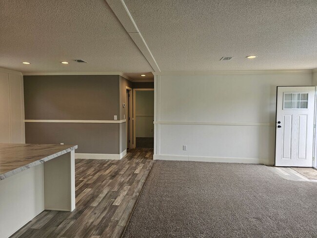 Building Photo - Welcome Home! Spacious 3-Bed, 2-Bath Split Floor Plan on ¾ Acre Lot