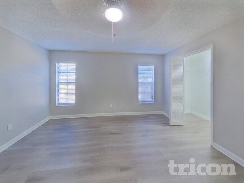 Building Photo - 4704 Foxshire Cir