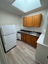 Building Photo - 1551 Hertel Ave