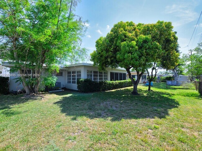 Building Photo - 8691 NW 16th St