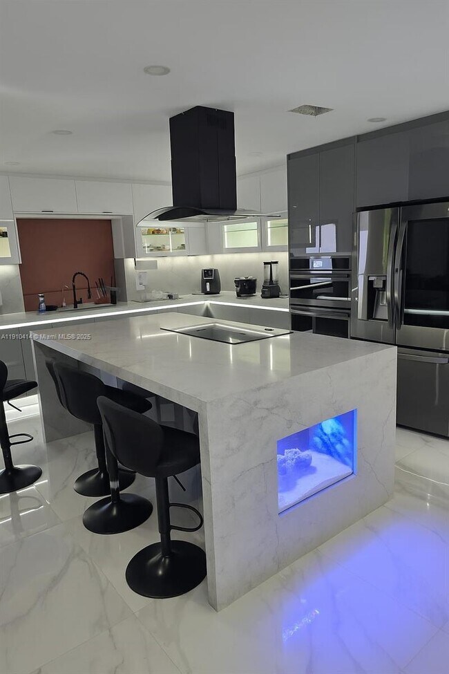 Building Photo - 9313 NW 24th Pl