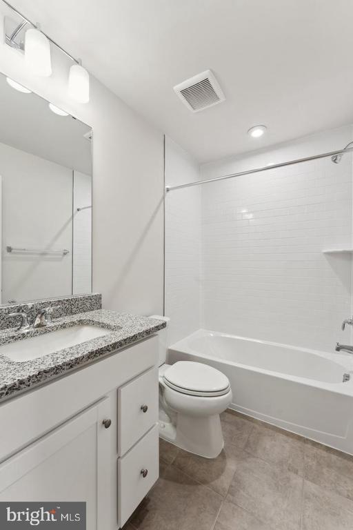 Building Photo - 1171 Herndon Pkwy
