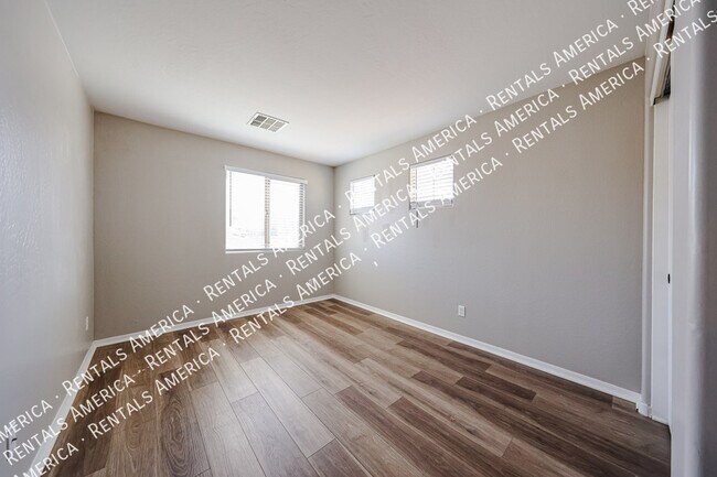 Building Photo - 7223 N 73rd Dr