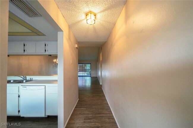Building Photo - 6300 Sugar Bush Ln