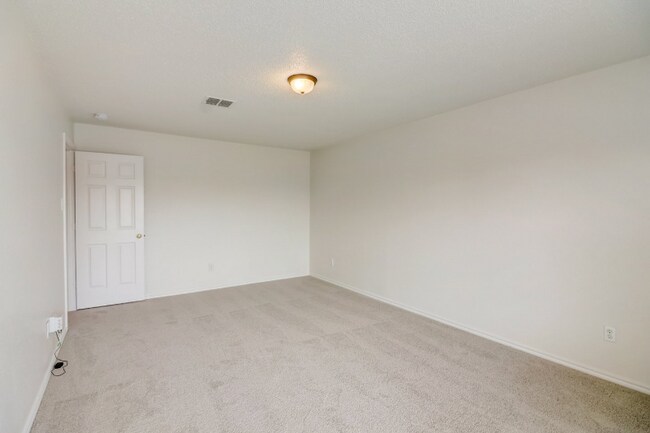 Building Photo - 6410 Birkdale Ln