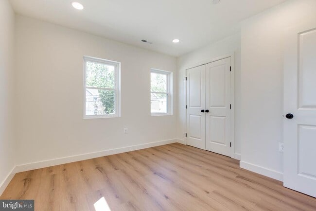 Building Photo - 118 Winters Ln