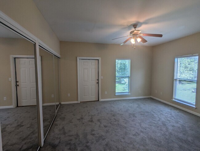Building Photo - 2530 Fred Smith Rd