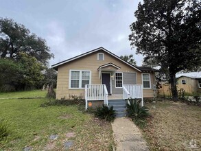 Building Photo - 3104 W Gadsden St