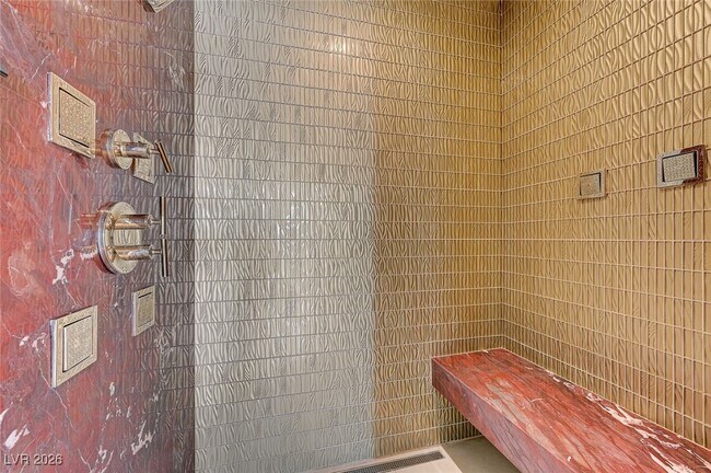 Building Photo - 3750 S Las Vegas Blvd