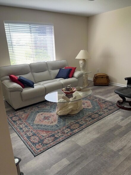 Building Photo - 5403 SE Miles Grant Rd