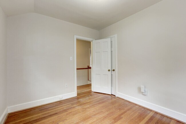 Building Photo - 4933 47th St NW