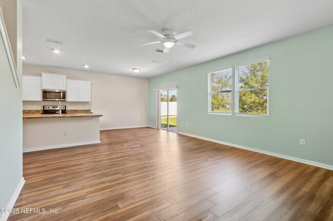 Building Photo - 254 Seville Pkwy