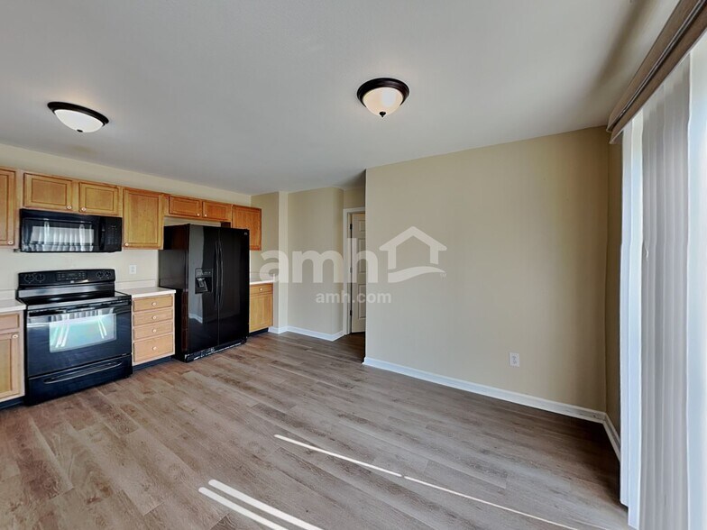 Building Photo - 322 Brookview Dr