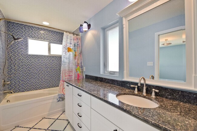 Building Photo - Wow! What a Great Home! Available Soon!