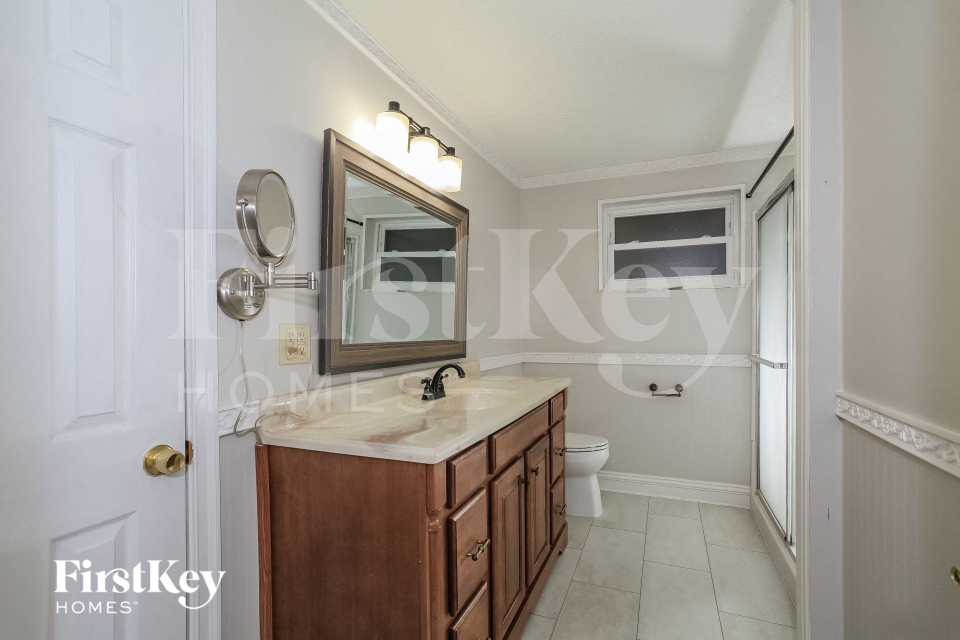 Building Photo - 1244 Day Cir E