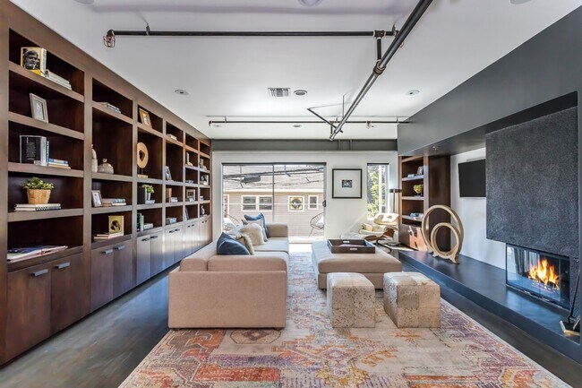 Building Photo - 1212 Abbot Kinney Blvd