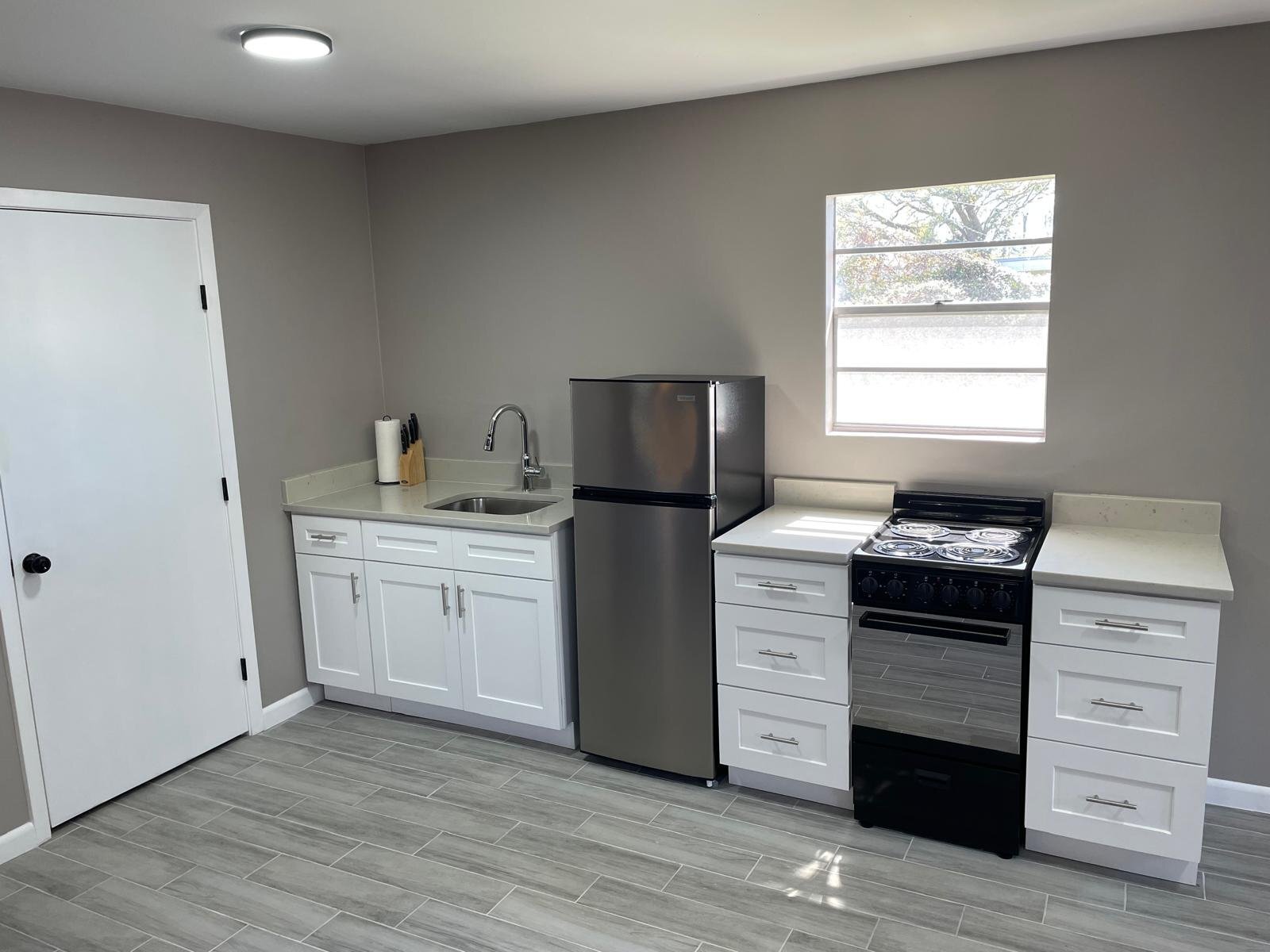 Building Photo - 2664 Danbury Dr
