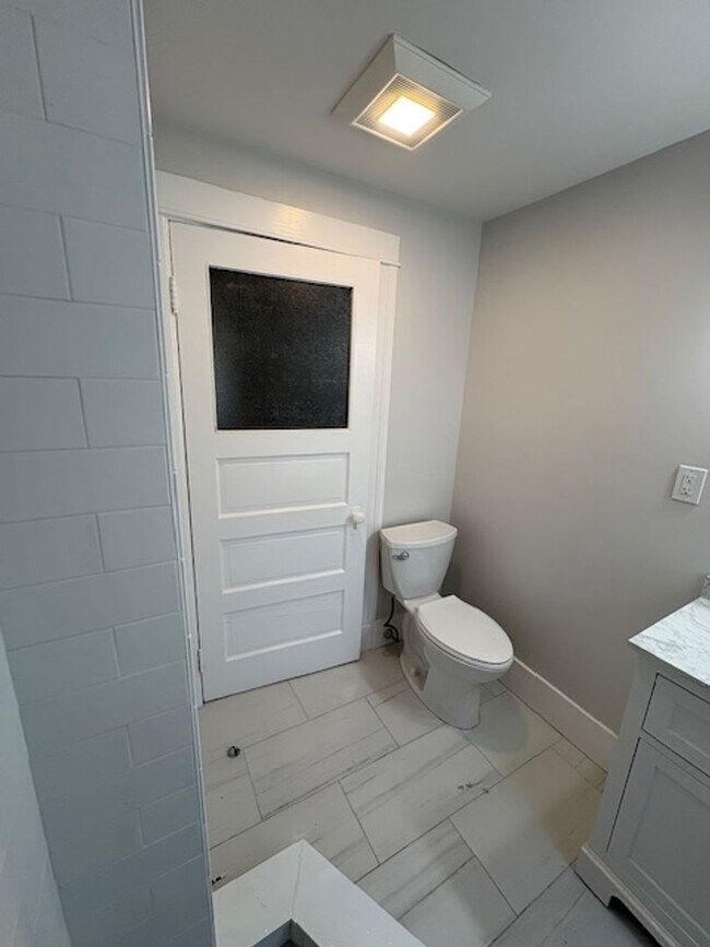 Building Photo - 8-8 Forest St