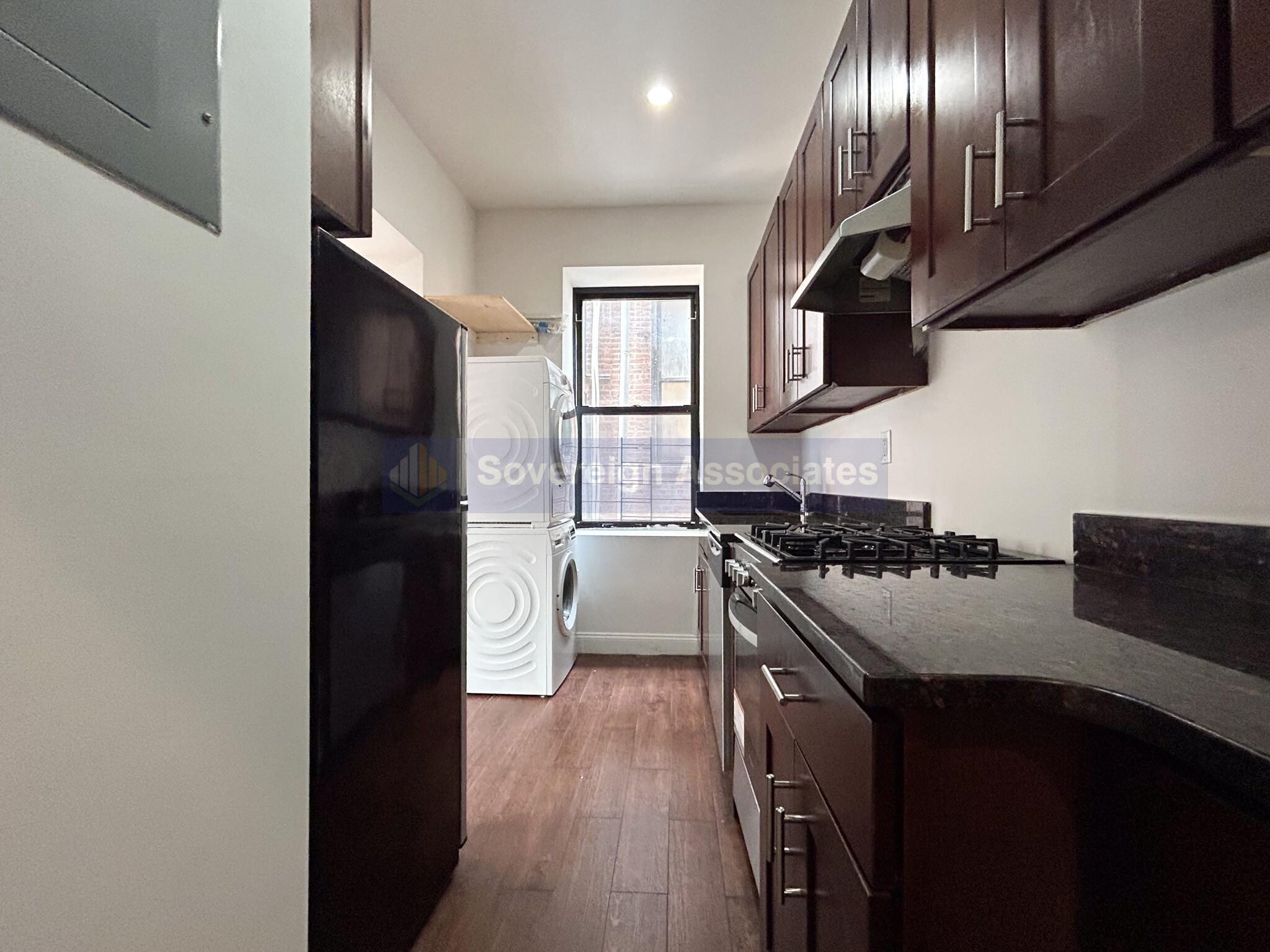 Building Photo - 285 St Nicholas Ave