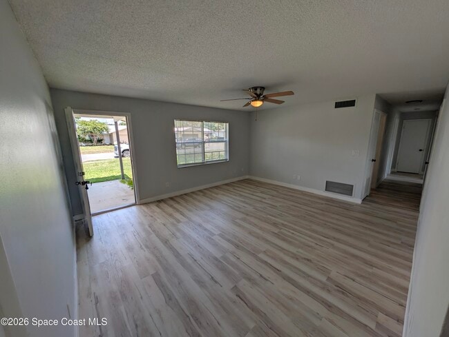 Building Photo - 4840 Volusia Ave