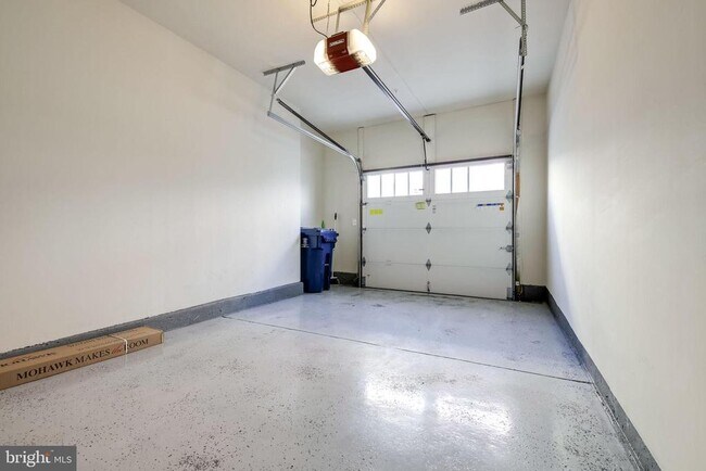 Building Photo - 1224 Main Line Blvd