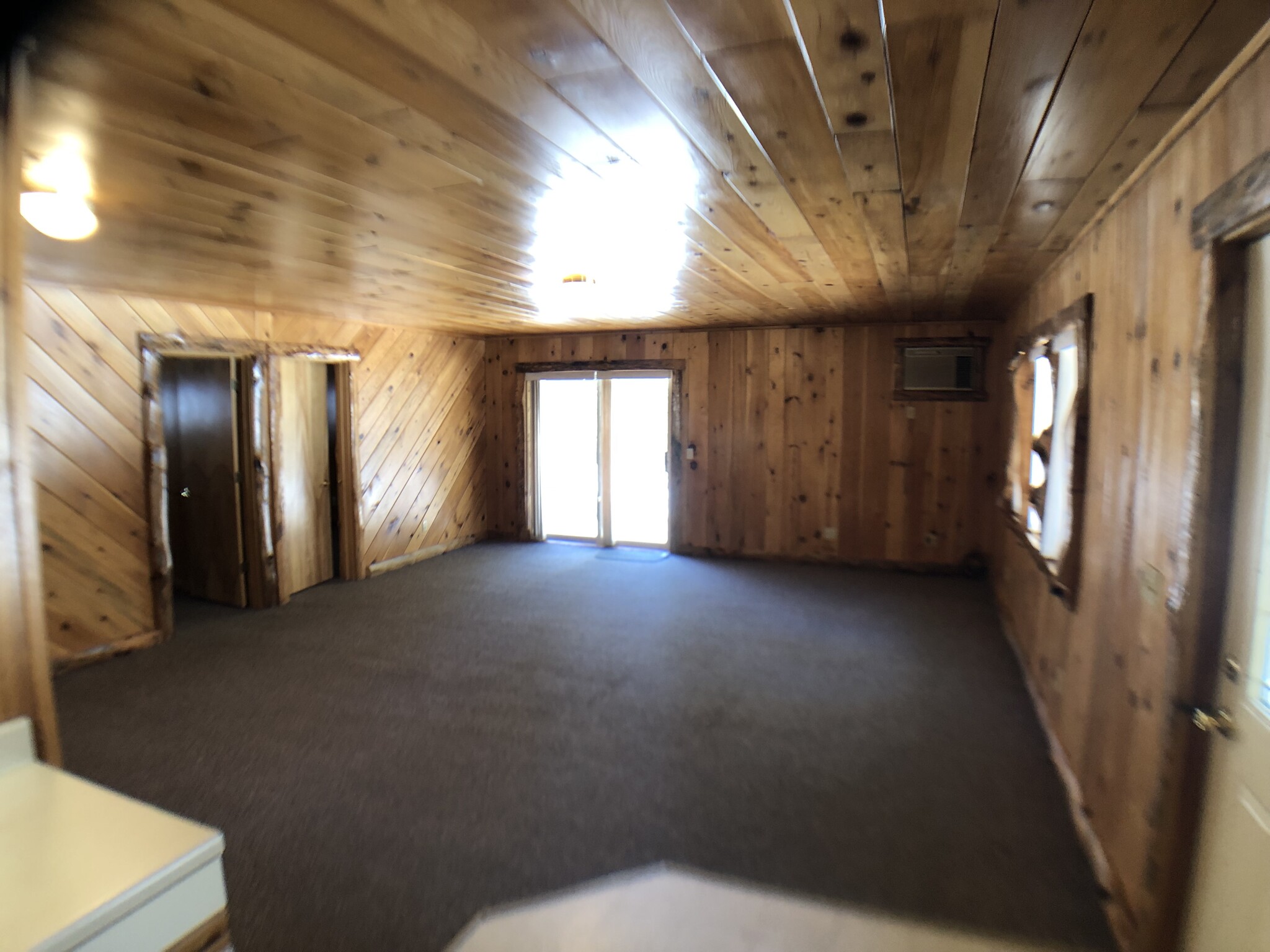 Building Photo - 637 Spruce Holw