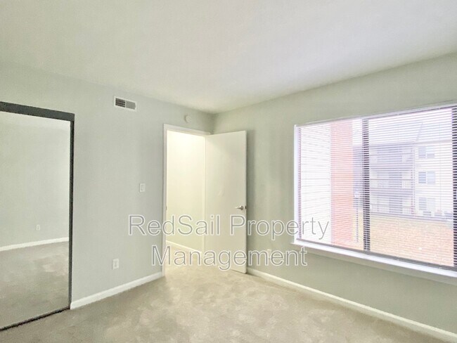 Building Photo - 161 Haverford Ct