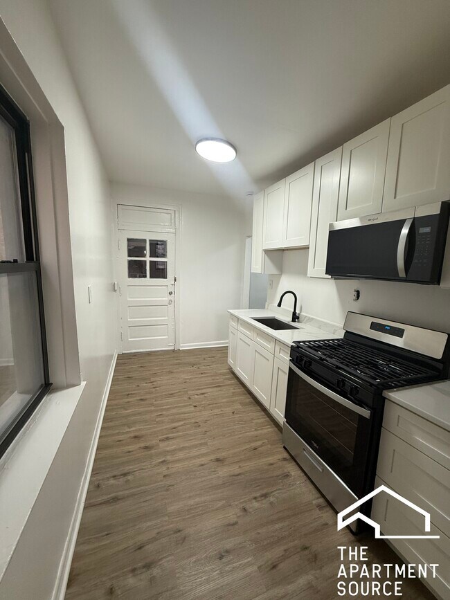 Building Photo - 5244 S Drexel Ave