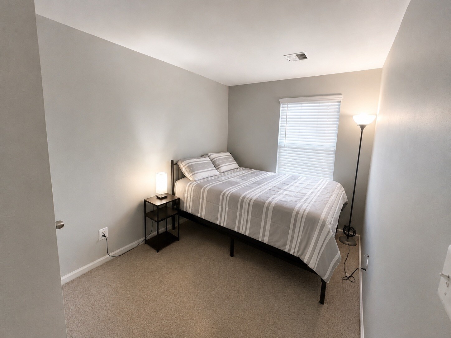 Furnished bedroom #3 with Queen size bed - 4148 Strawbridge Ct