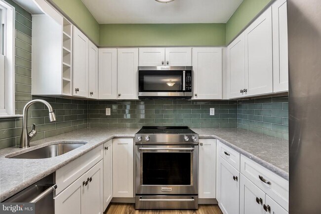 Building Photo - 101 Camber Ln