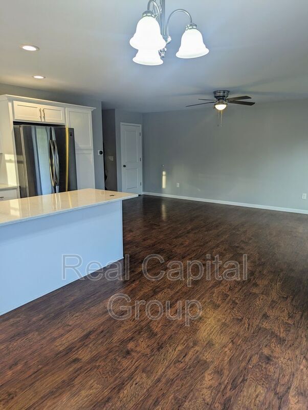 Building Photo - 753 Seneca Creek Rd