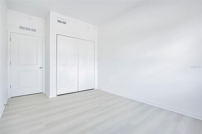Building Photo - 5579 Millennia Park Dr