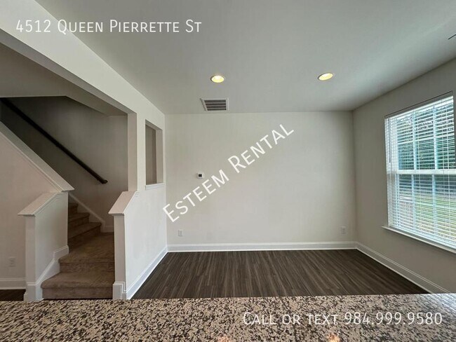 Building Photo - 4512 Queen Pierrette St