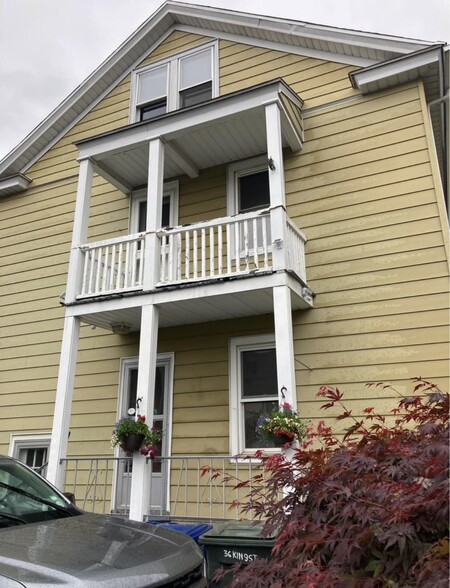 Building Photo - 38 King St