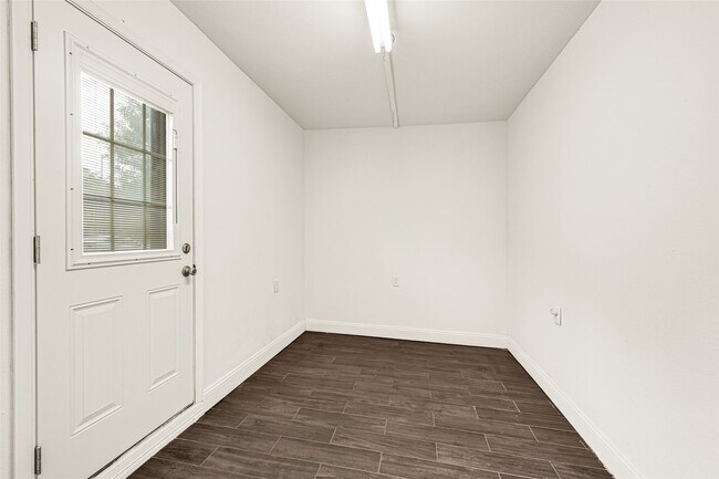 Building Photo - 11427 Sagegrove Ln