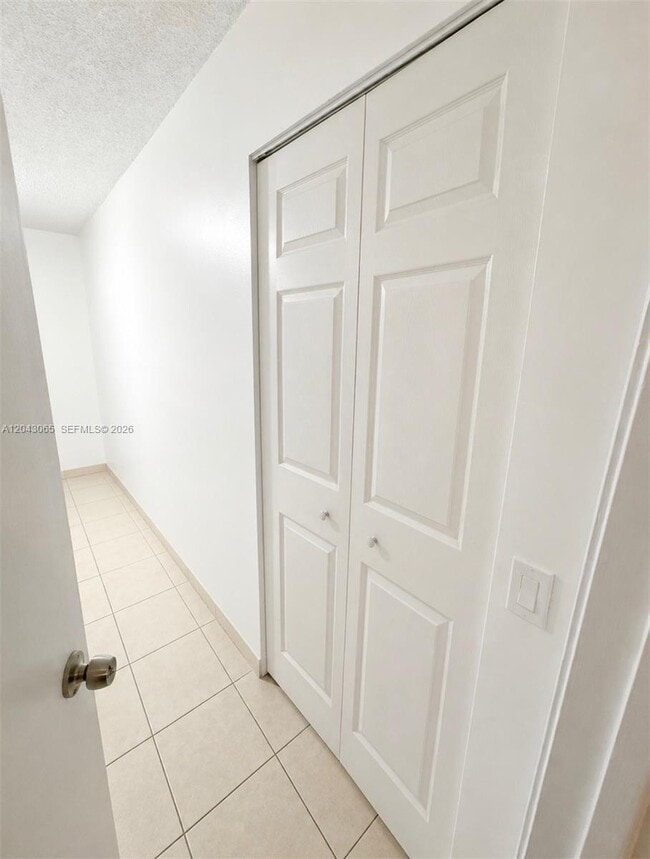 Building Photo - 8475 SW 156th Ct