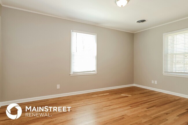 Building Photo - 1666 Greenbrook Dr