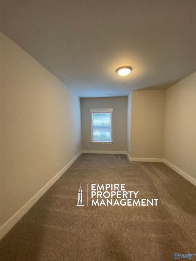 Building Photo - 318 Hay Rake Dr