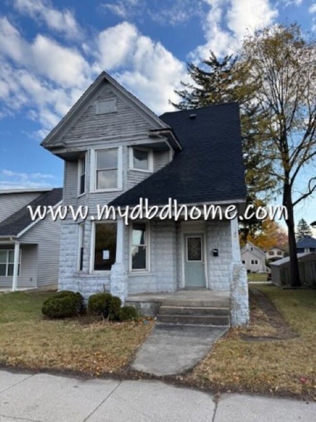 Primary Photo - 1420 St Joseph Blvd