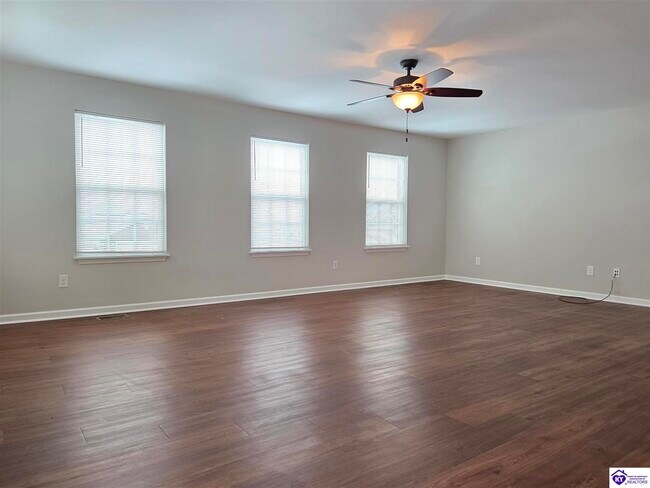 Building Photo - 158 Vineland Pkwy Dr