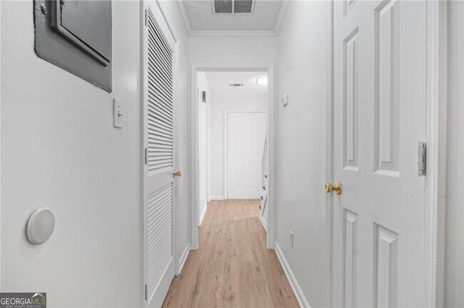 Building Photo - 3492 Andrew Jackson Dr