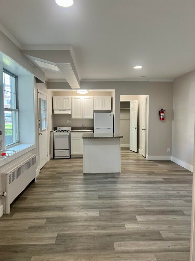 Building Photo - 7312 JFK Blvd E