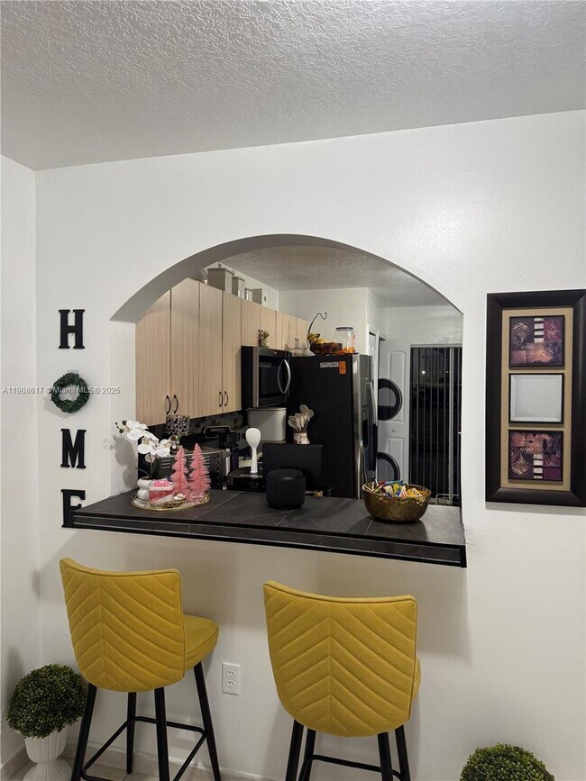 Building Photo - 1271 SE 28th Ct