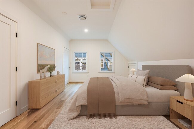 Building Photo - 79 Dana St