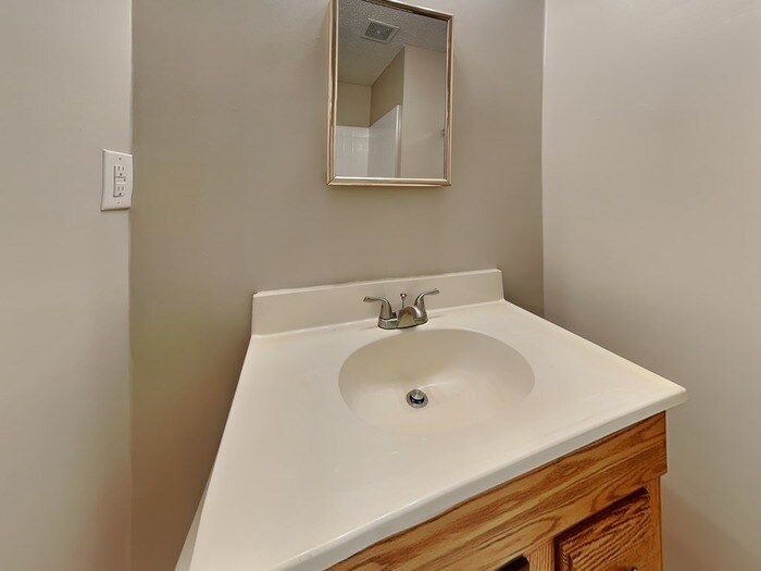 Building Photo - 7315 Connan Ln