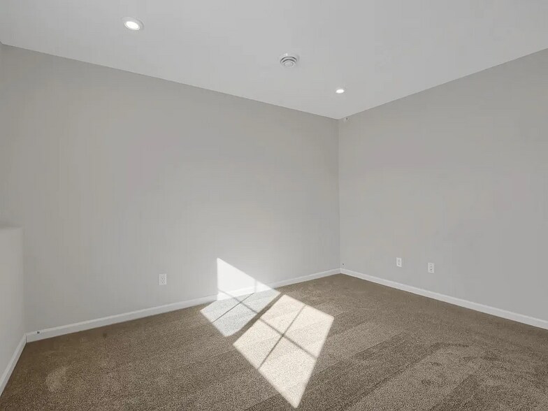 Building Photo - 21831 136th Way