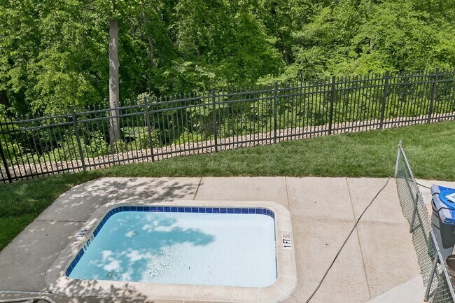 Building Photo - 2 bed/2 bath condo in Penn Valley